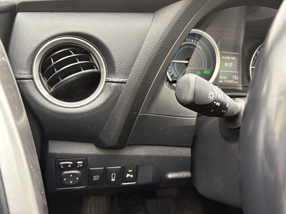 Toyota Auris 19 of 23