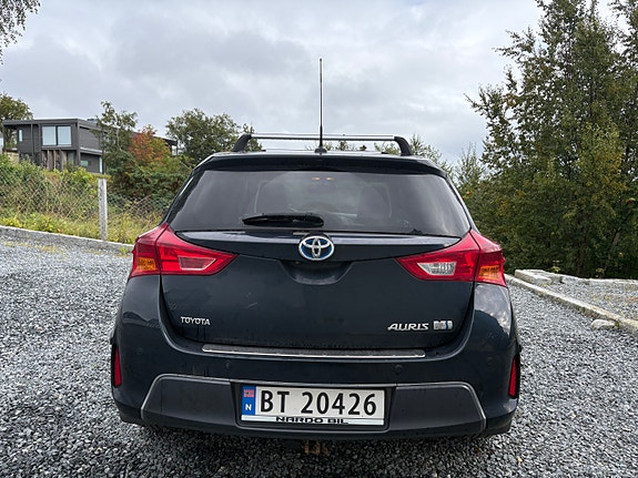 Toyota Auris 9 of 23
