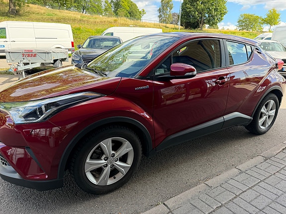 Toyota C-HR 5 of 26