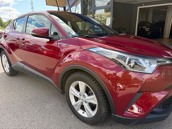 Toyota C-HR 9 of 26