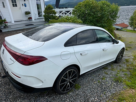 Mercedes-Benz CLA350 3 of 11