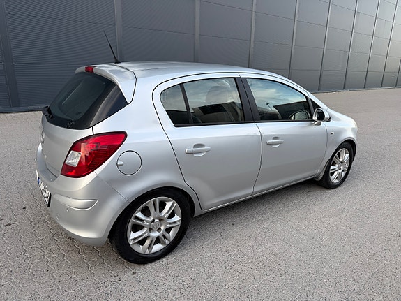 Opel Corsa 8 of 26