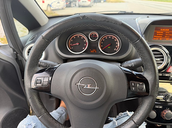 Opel Corsa 23 of 26