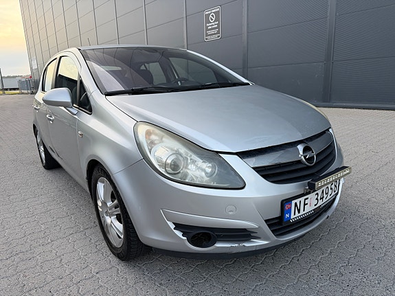 Opel Corsa 3 of 26