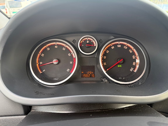 Opel Corsa 22 of 26