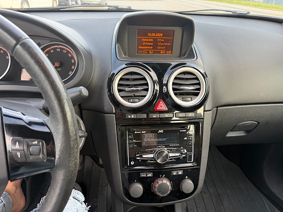 Opel Corsa 24 of 26