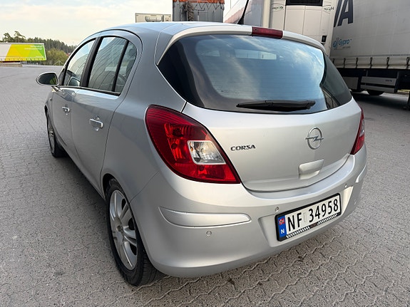 Opel Corsa 10 of 26