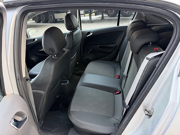 Opel Corsa 16 of 26