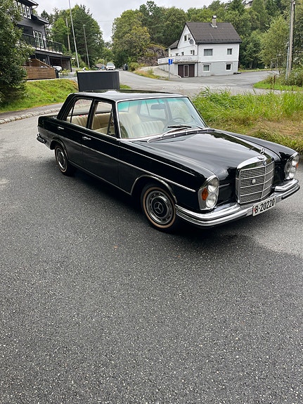 Mercedes-Benz 280 S 4 of 8