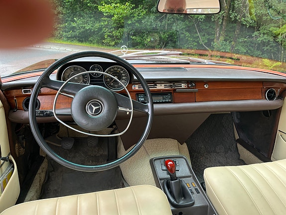Mercedes-Benz 280 S 6 of 8