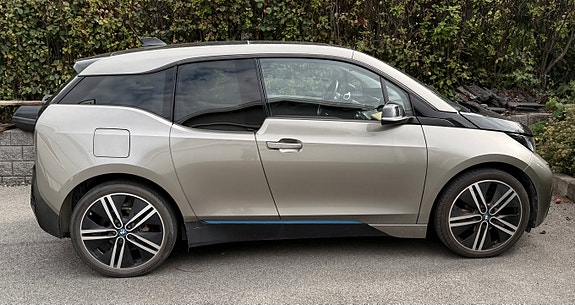 BMW i3 3 of 13