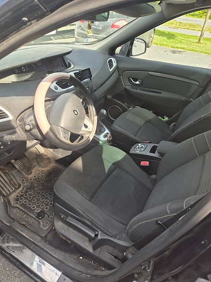 Renault Scenic III 10 of 13