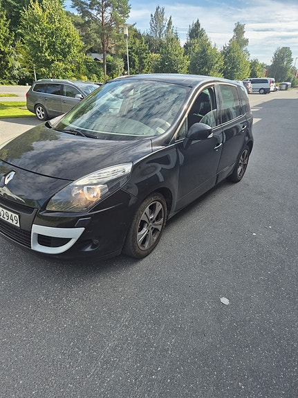 Renault Scenic III 2 of 13