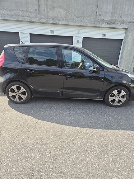 Renault Scenic III 8 of 13