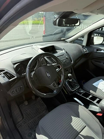 Ford Grand C-MAX 7 of 8
