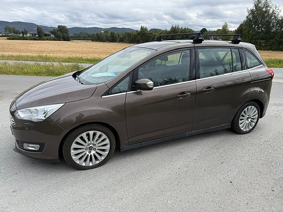 Ford Grand C-MAX 3 of 8