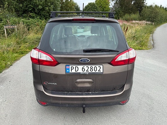 Ford Grand C-MAX 4 of 8