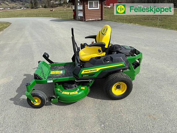 John Deere Z320R Spakstyrt traktorklipper som NY! 2 of 9