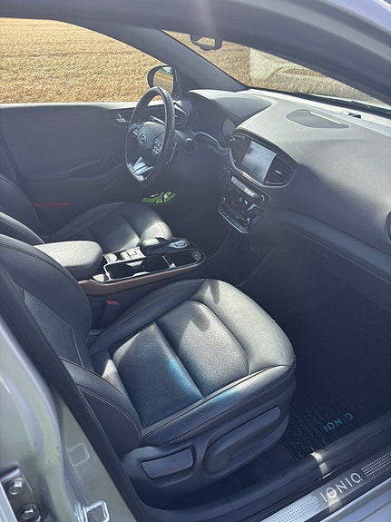 Hyundai IONIQ 9 of 14