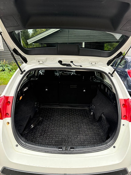 Toyota Auris 4 of 10