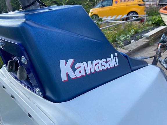 Kawasaki ts 650 8 of 12