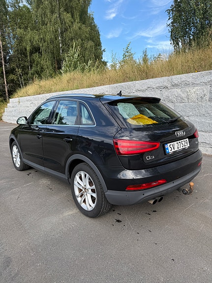 Audi Q3 4 of 23
