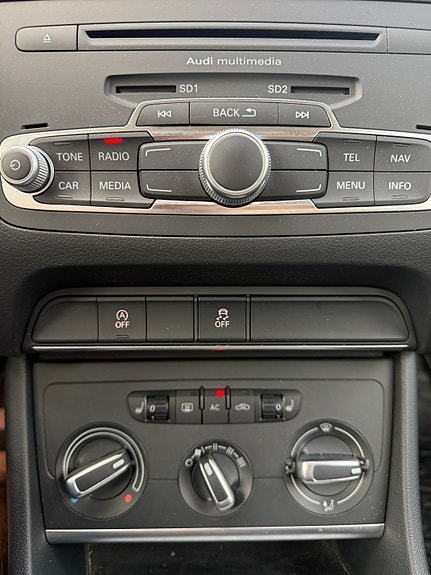 Audi Q3 14 of 23
