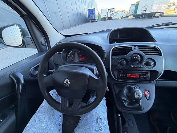 Renault Kangoo Maxi 26 of 26