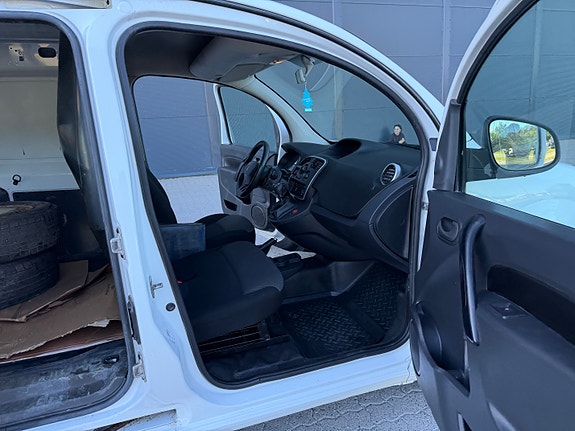Renault Kangoo Maxi 17 of 26