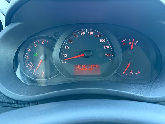 Renault Kangoo Maxi 22 of 26