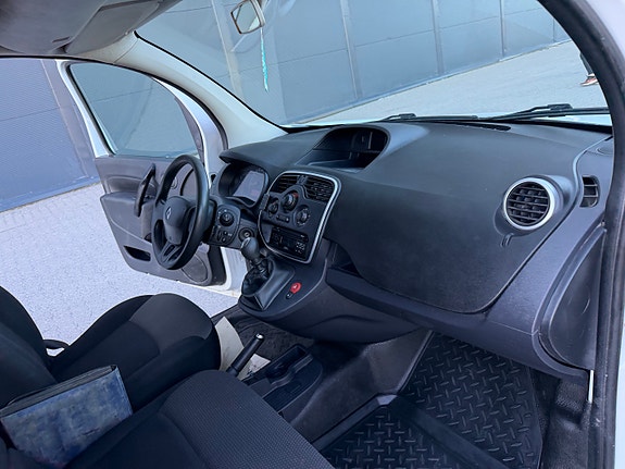 Renault Kangoo Maxi 21 of 26