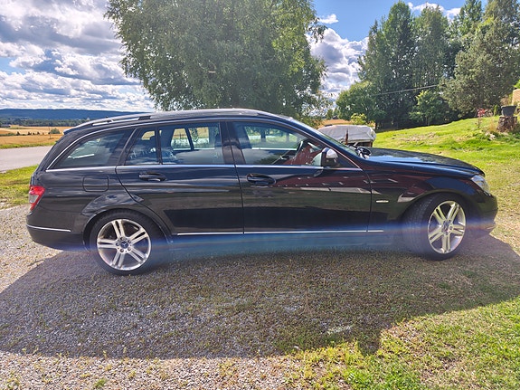 Mercedes-Benz C200 4 of 19