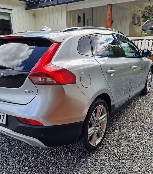 Volvo V40 Cross Country 6 of 22