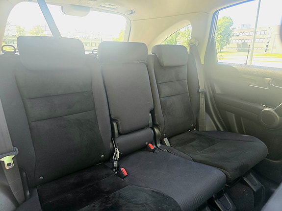Honda CR-V 19 of 29