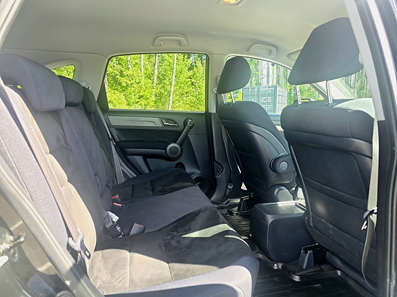 Honda CR-V 14 of 29