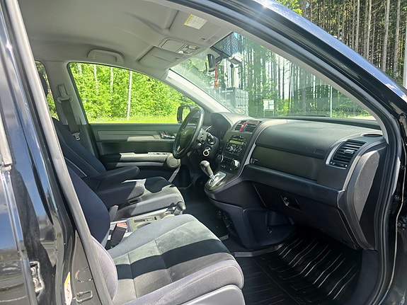 Honda CR-V 12 of 29