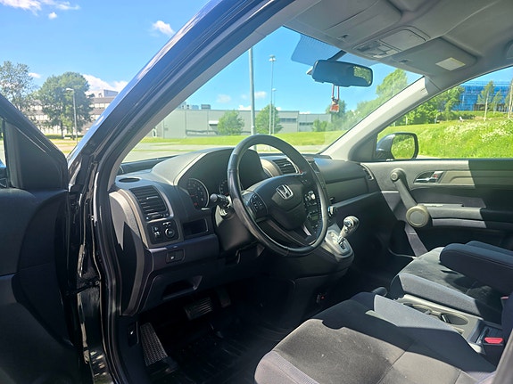 Honda CR-V 16 of 29