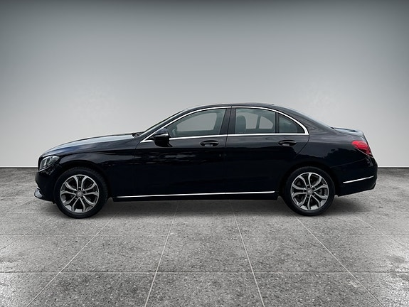 Mercedes-Benz C180 2 of 21