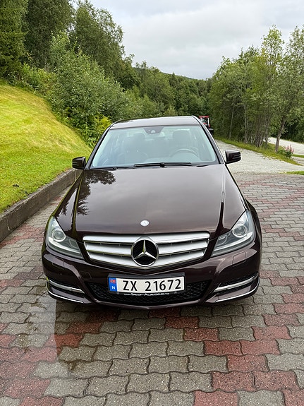 Mercedes-Benz C200 d 4 of 8