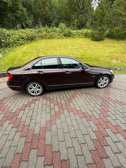 Mercedes-Benz C200 d 5 of 8