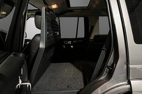Land Rover Discovery 4 20 of 30