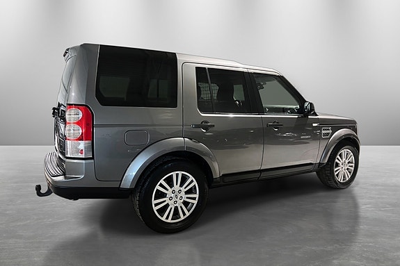 Land Rover Discovery 4 9 of 30