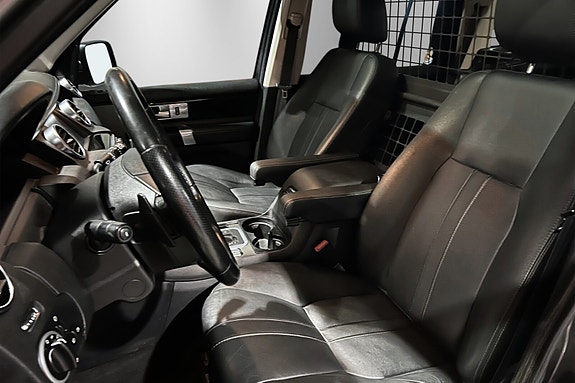 Land Rover Discovery 4 16 of 30