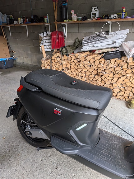 NIU MQi GT Evo 2 of 12