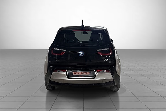 BMW i3 6 of 26