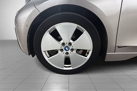 BMW i3 9 of 26