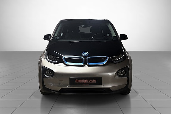 BMW i3 2 of 26