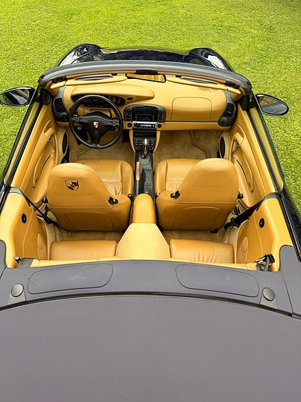 Porsche 911 4 of 14