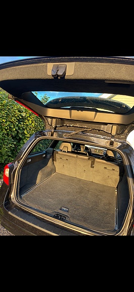 Volvo V70 4 of 12