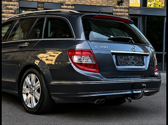 Mercedes-Benz C200 d 21 of 30